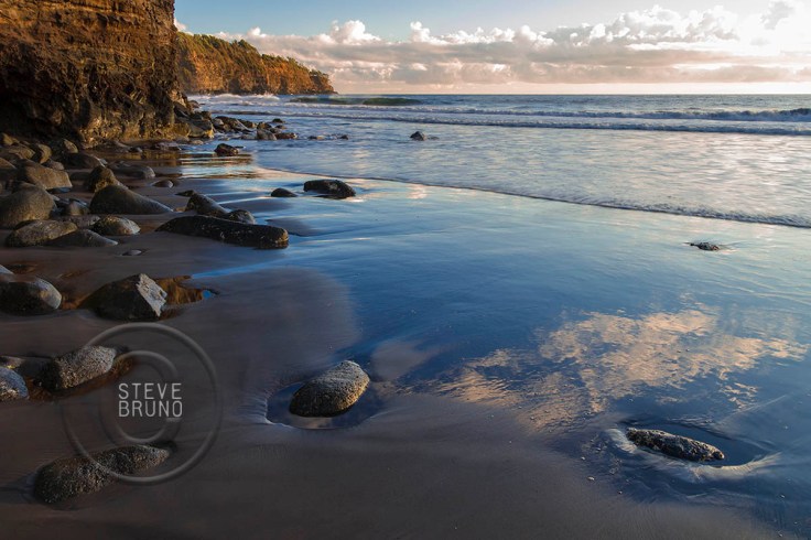 Hawaii Black Sand Beach Tide